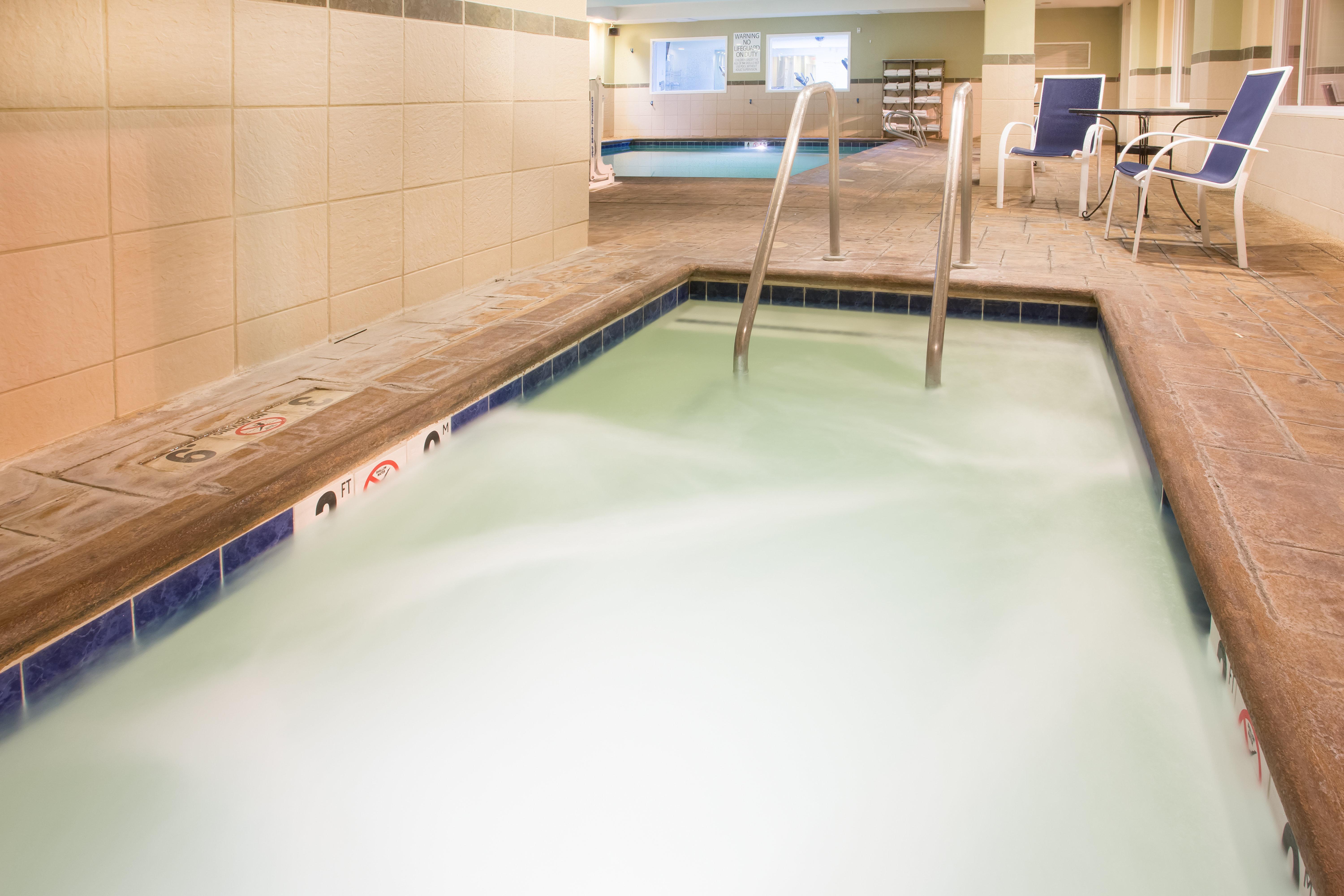 Holiday Inn Express Hotel & Suites Vacaville By Ihg Exterior foto
