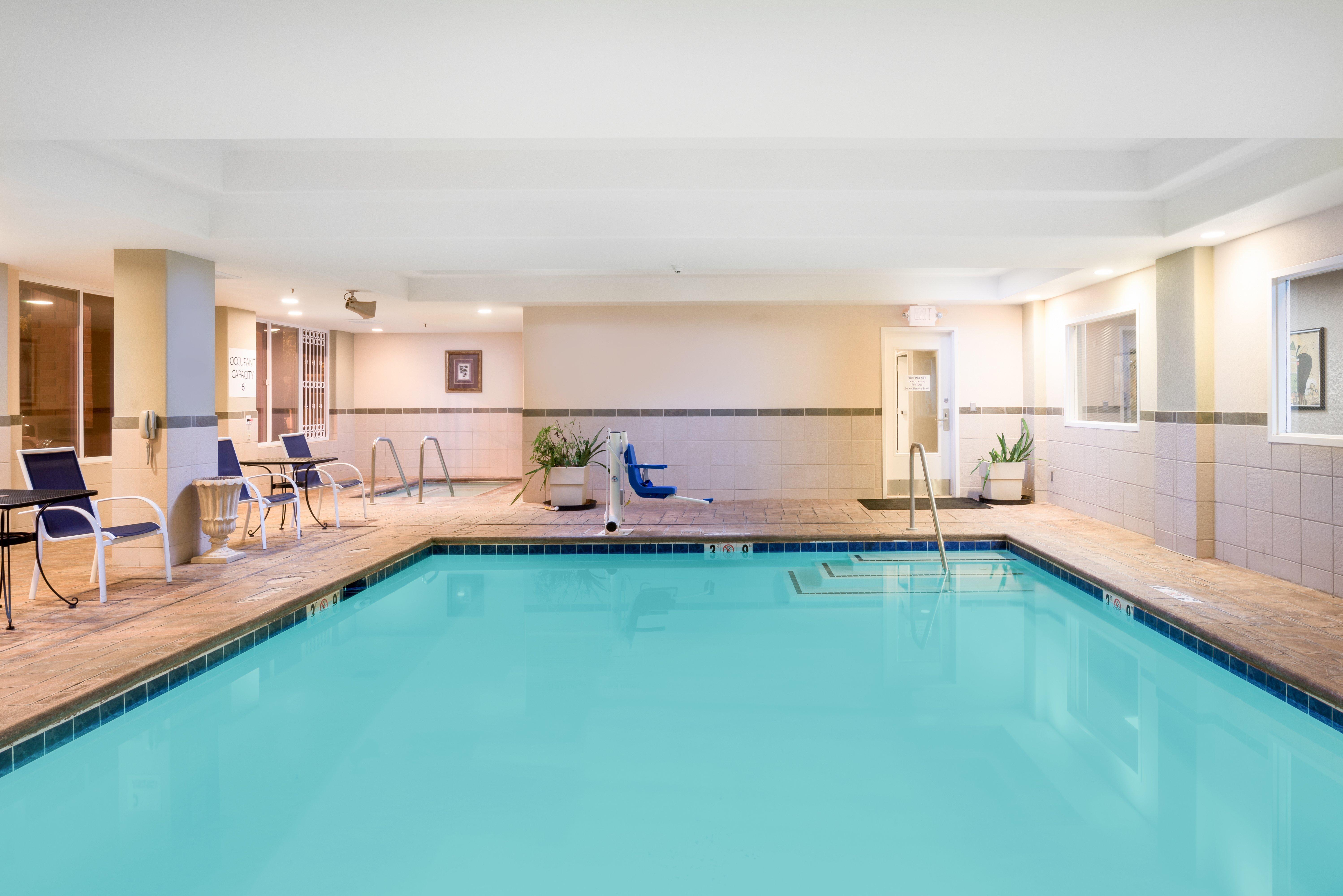 Holiday Inn Express Hotel & Suites Vacaville By Ihg Exterior foto