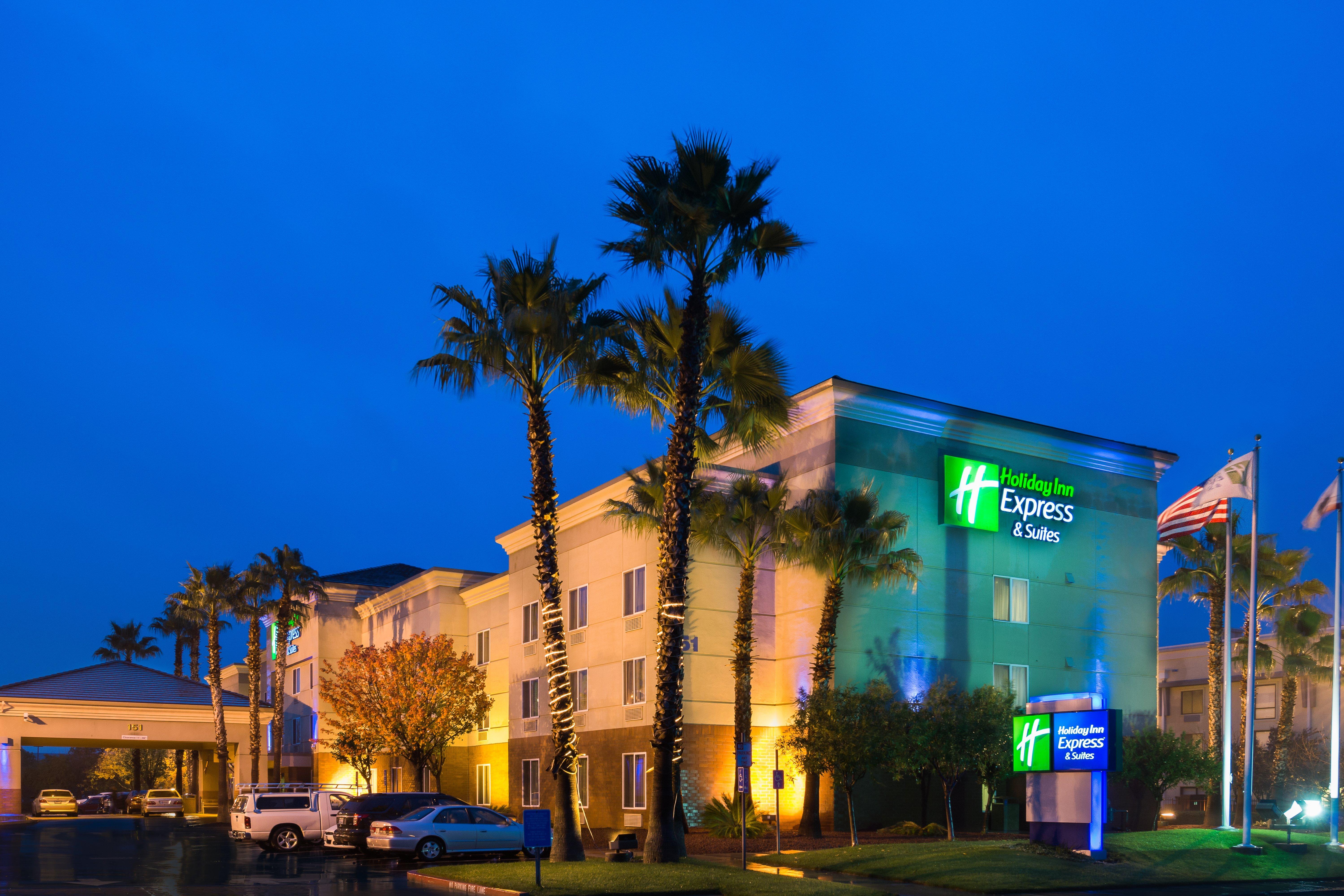 Holiday Inn Express Hotel & Suites Vacaville By Ihg Exterior foto