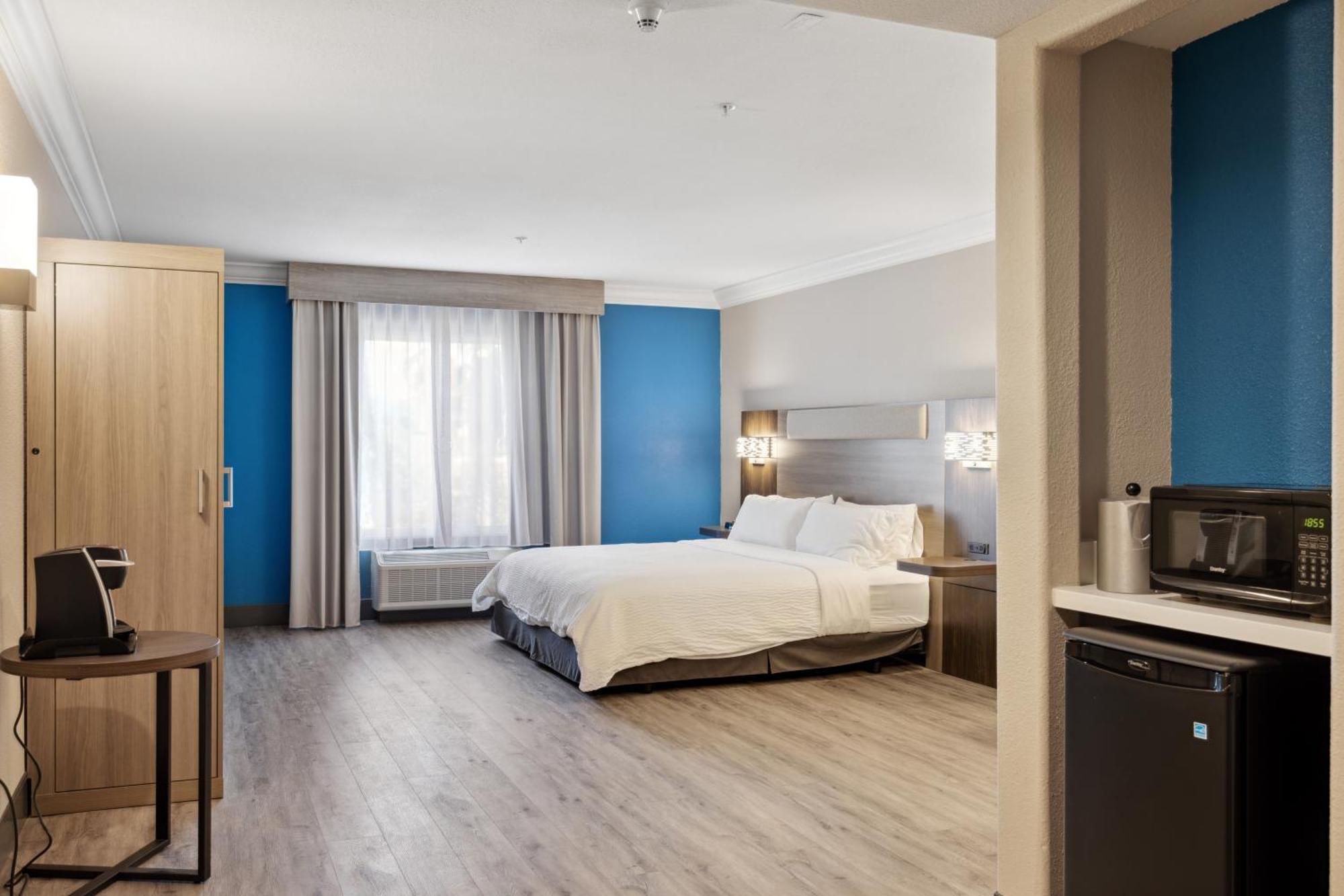 Holiday Inn Express Hotel & Suites Vacaville By Ihg Exterior foto